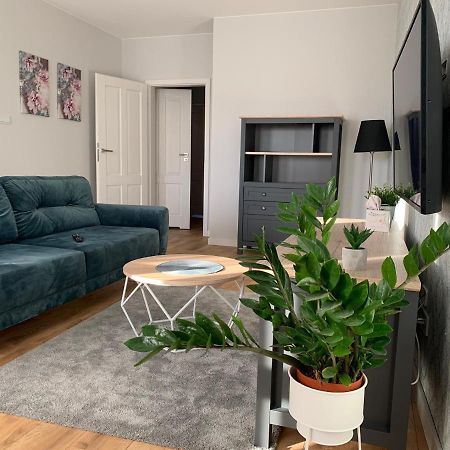 Apartament W Centrum Ζιελόνα Γκόρα Εξωτερικό φωτογραφία